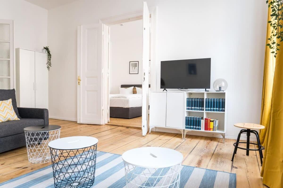 Apartment At Rosenthaler Platz Berlin Exteriör bild