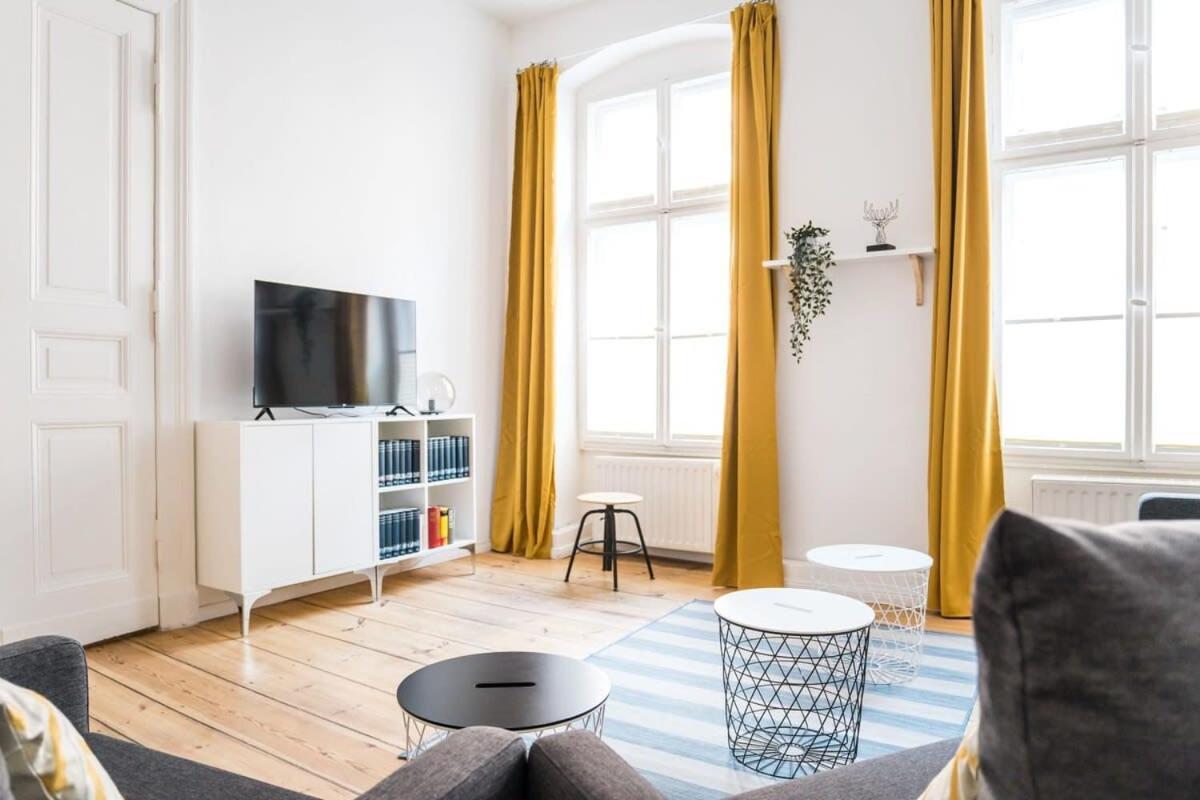 Apartment At Rosenthaler Platz Berlin Exteriör bild